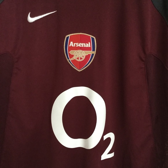 arsenal maroon jersey